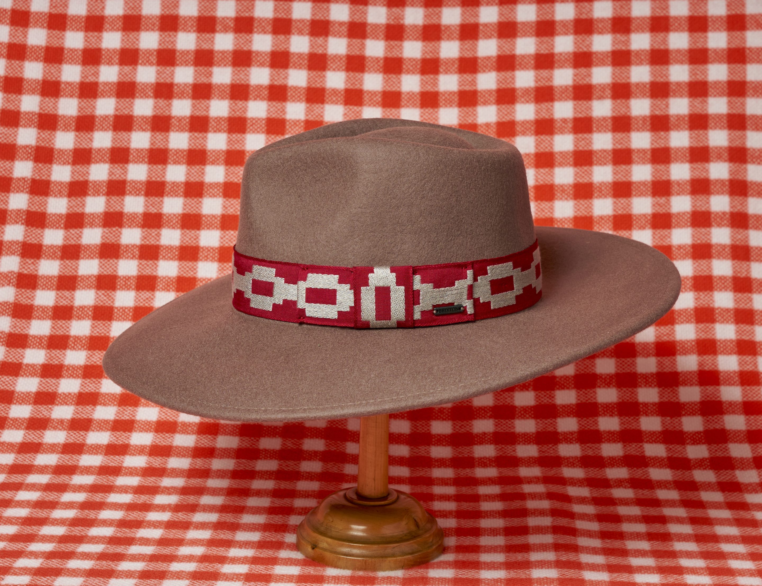 cappello fascia rossa donna